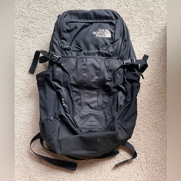 The North Face Recon Backpack Black unisex Travel Work Commuter - Picture 2 of 13